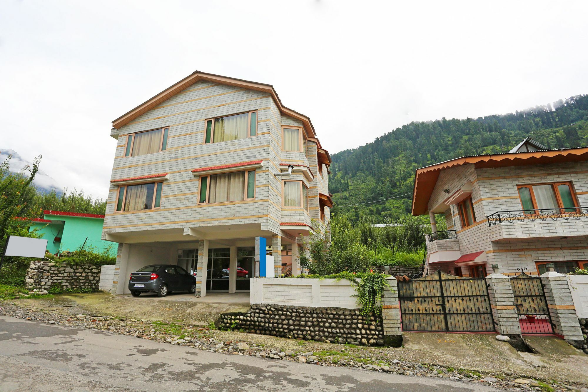 Oyo 7138 Acharya Cottage Manāli Εξωτερικό φωτογραφία